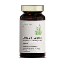 Eine Dose Omega 3 Algenöl steht vor einem weißen Hintergrund mit Studio Beleuchtung
