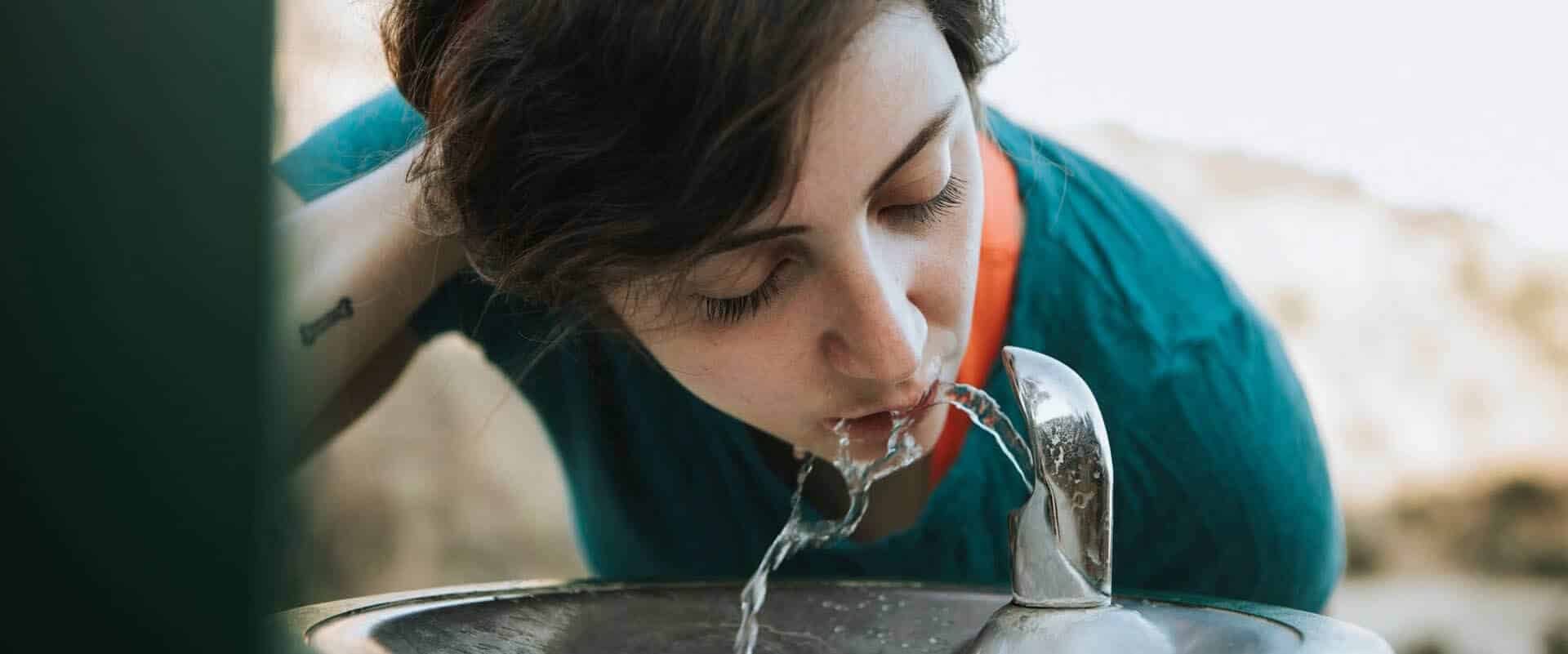 Wasser trinken - Wie viel Wasser am Tag ist gesund?